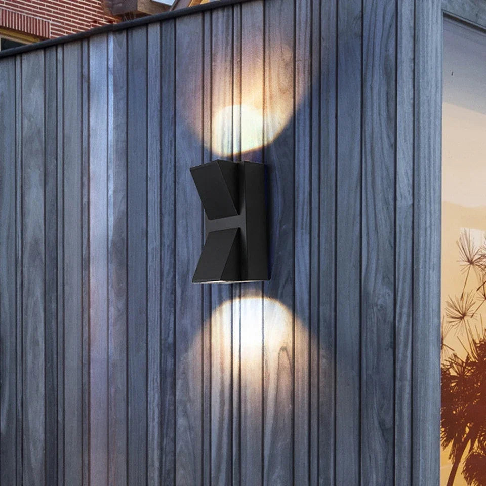 AquaLumo™ LED Außenwandleuchte IP54