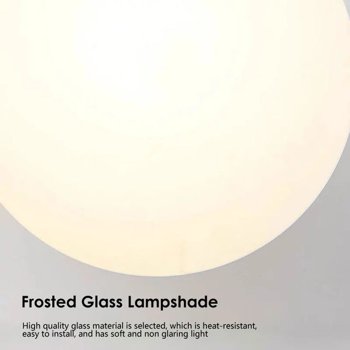 NordGlobe™ LED Wandleuchte Milchglas Kugel